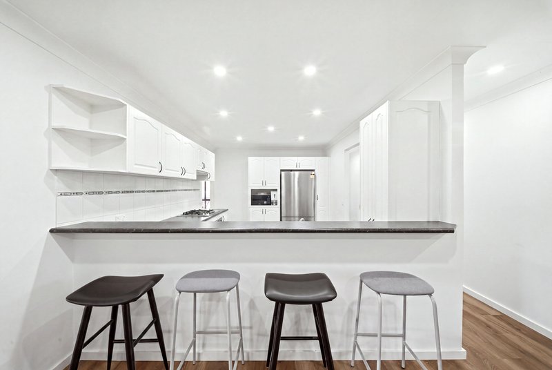 Photo - 8 Trudy Place, Hassall Grove NSW 2761 - Image 6