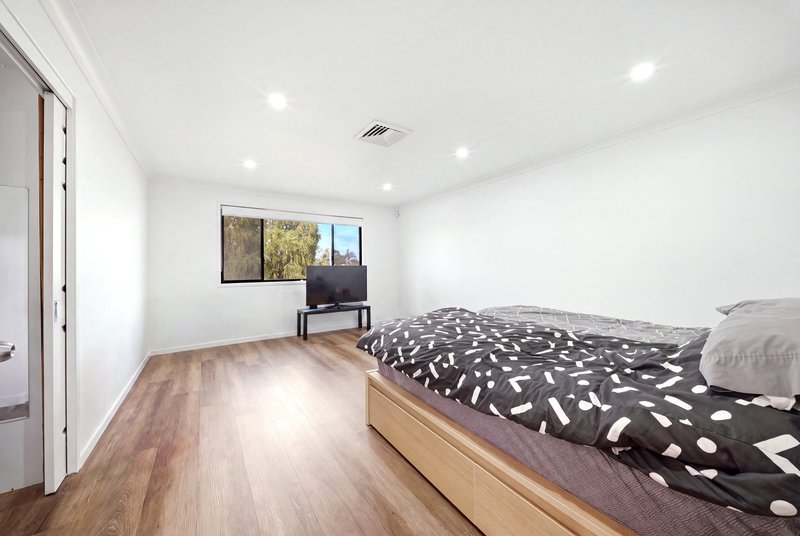 Photo - 8 Trudy Place, Hassall Grove NSW 2761 - Image 10
