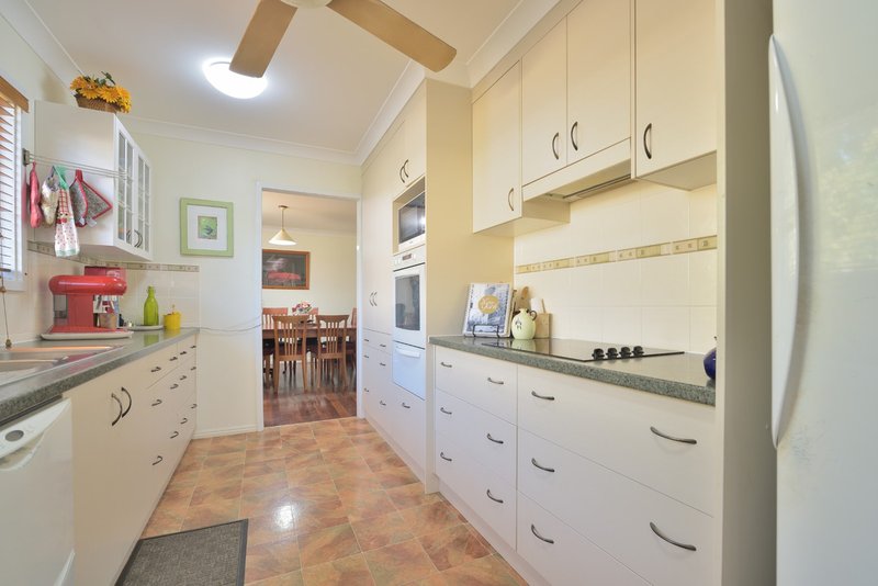 Photo - 8 Tudman Street, West Gladstone QLD 4680 - Image 3