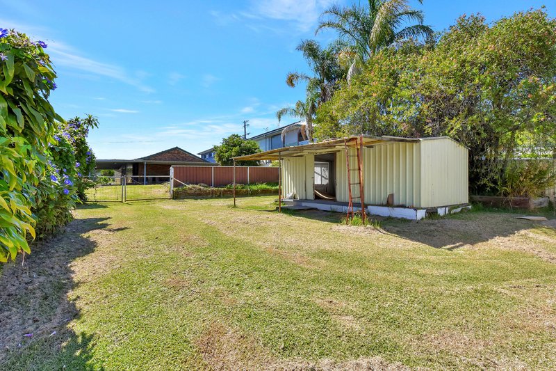 Photo - 8 Tuloa Street, Wangi Wangi NSW 2267 - Image 11