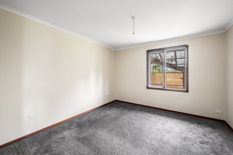 Photo - 8 Tumut Drive, Mount Gambier SA 5290 - Image 5