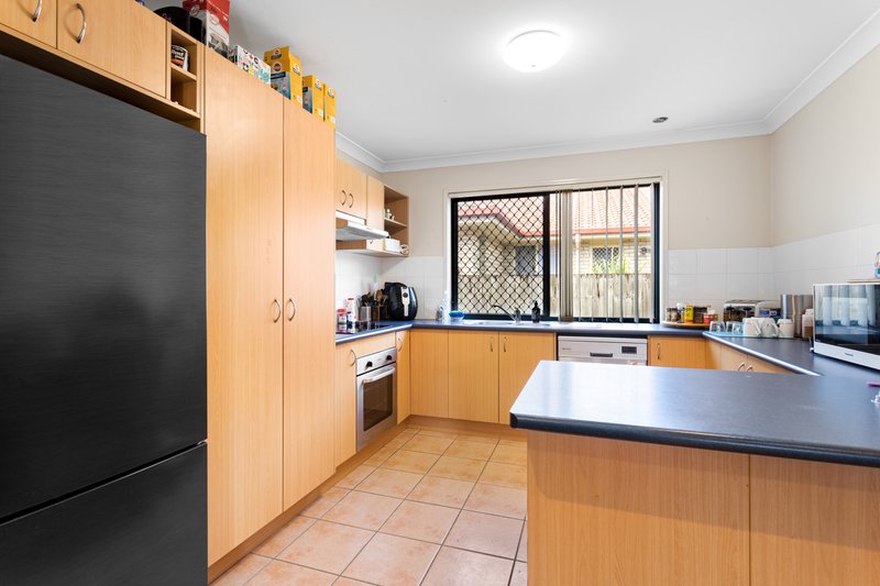 Photo - 8 Tyler Place, Deception Bay QLD 4508 - Image 2