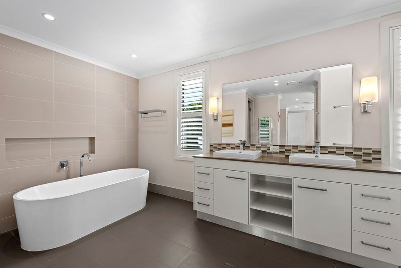 Photo - 8 Tyne Street, Taringa QLD 4068 - Image 23