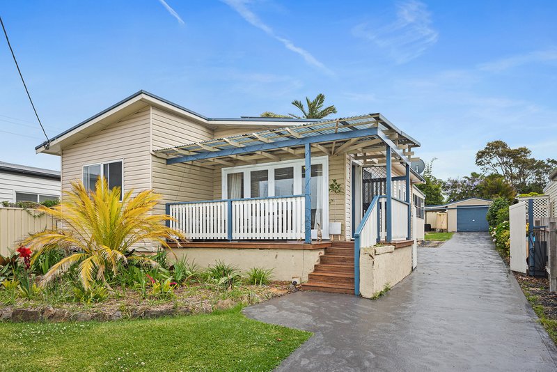 8 Ulster Avenue, Warilla NSW 2528