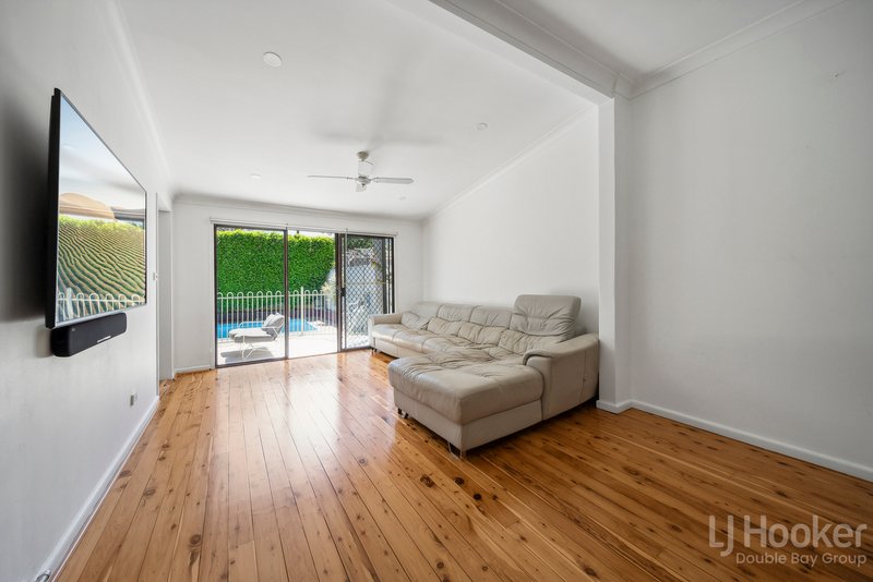 Photo - 8 Universal Street, Eastlakes NSW 2018 - Image 4