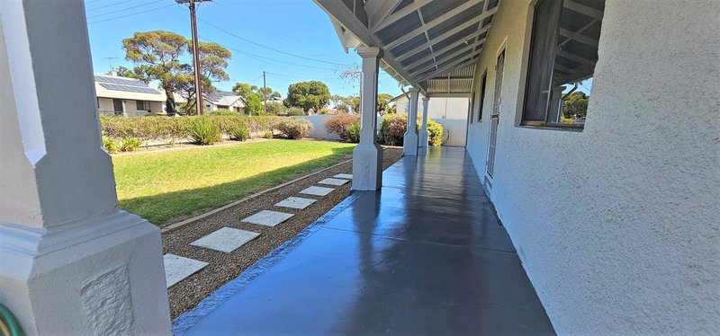 Photo - 8 Upton Street, Tailem Bend SA 5260 - Image 3