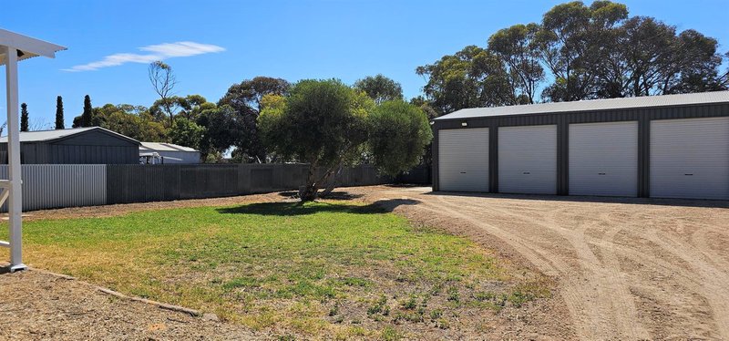 Photo - 8 Upton Street, Tailem Bend SA 5260 - Image 16