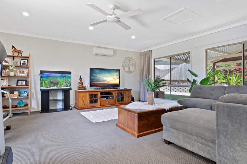 Photo - 8 Valentino Close, Parkwood QLD 4214 - Image 3