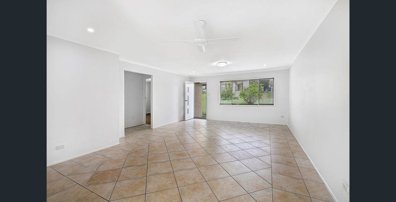 Photo - 8 Valerie Street, Ashmore QLD 4214 - Image 7