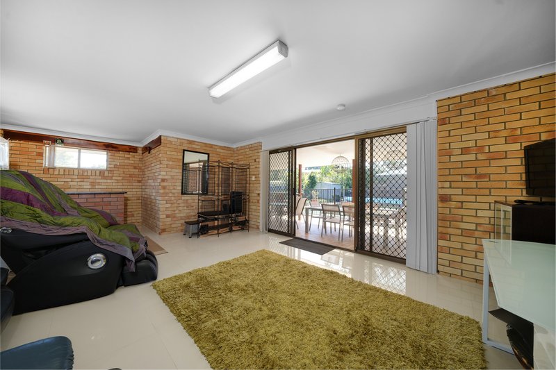 Photo - 8 Valyn Place, Carseldine QLD 4034 - Image 15