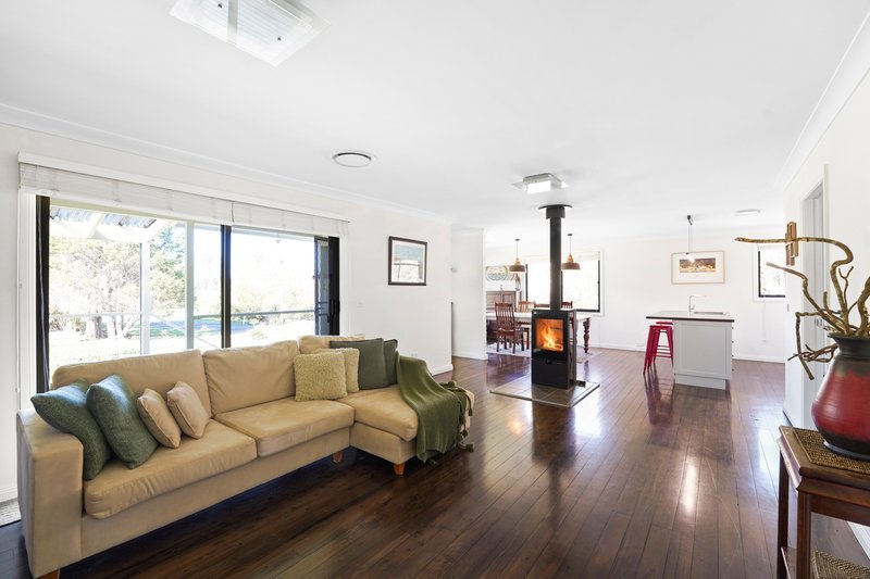 Photo - 8 Vaughan Avenue, Robertson NSW 2577 - Image 5