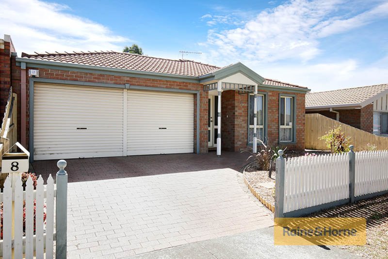 8 Vela Place, Roxburgh Park VIC 3064