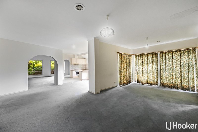 Photo - 8 Venus Court, Hillside VIC 3037 - Image 6