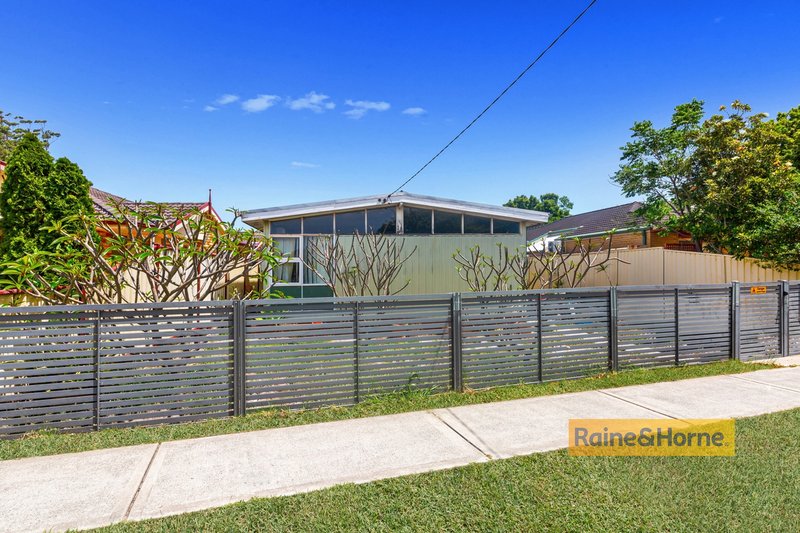 Photo - 8 Victoria Road, Woy Woy NSW 2256 - Image 2