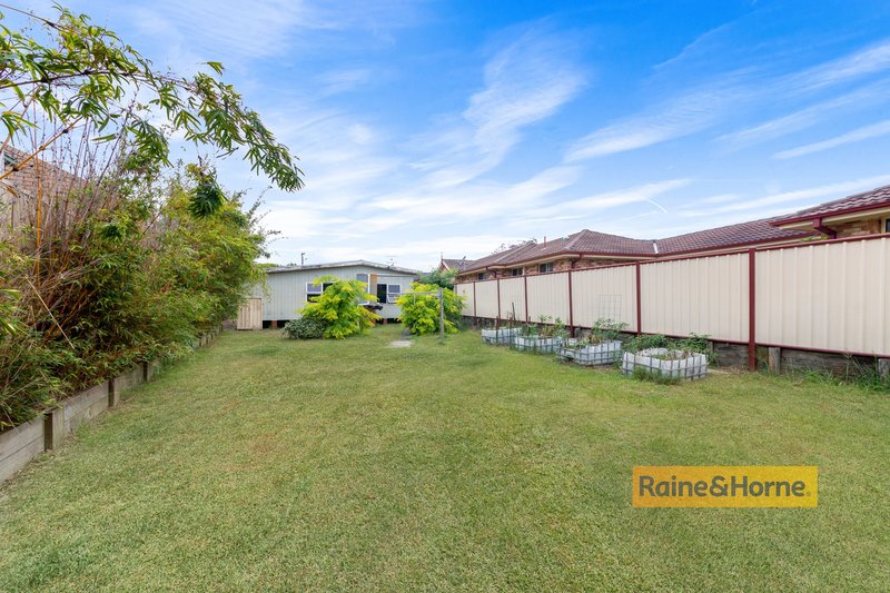 Photo - 8 Victoria Road, Woy Woy NSW 2256 - Image 3