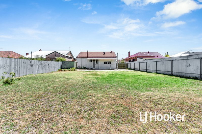 Photo - 8 Victoria Street, Glandore SA 5037 - Image 12