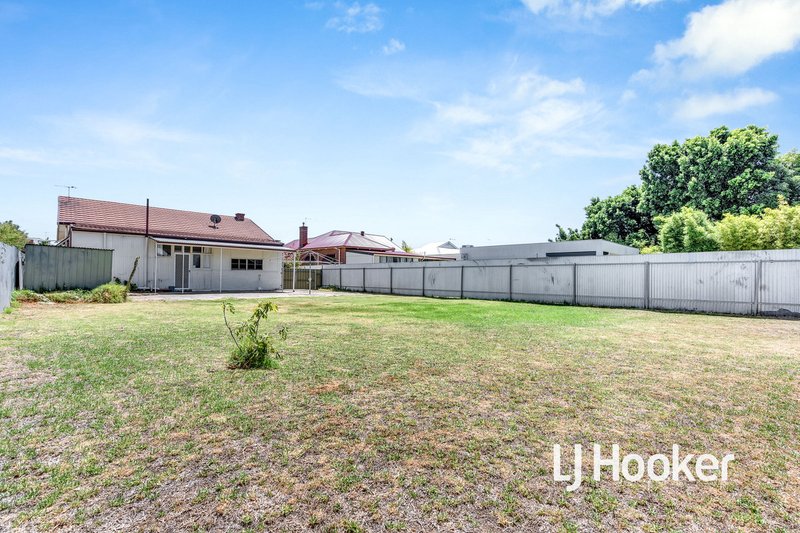 Photo - 8 Victoria Street, Glandore SA 5037 - Image 14