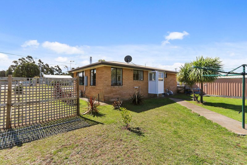 Photo - 8 Victoria Street, Triabunna TAS 7190 - Image 7