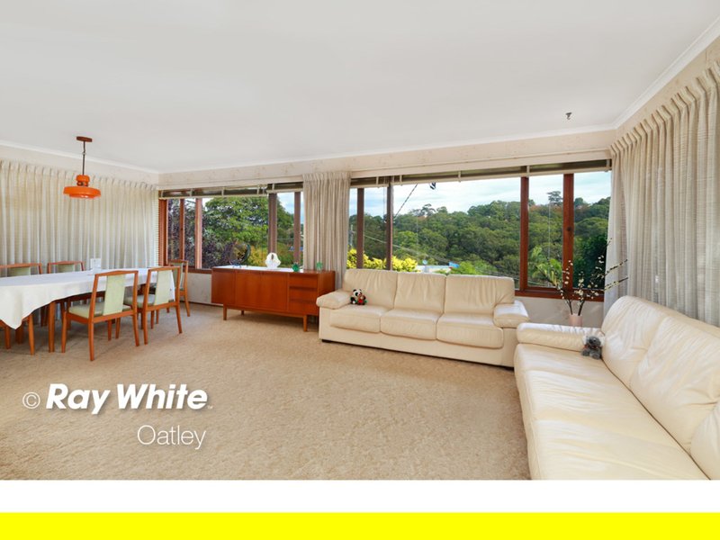 Photo - 8 View Street, Peakhurst Heights NSW 2210 - Image 3