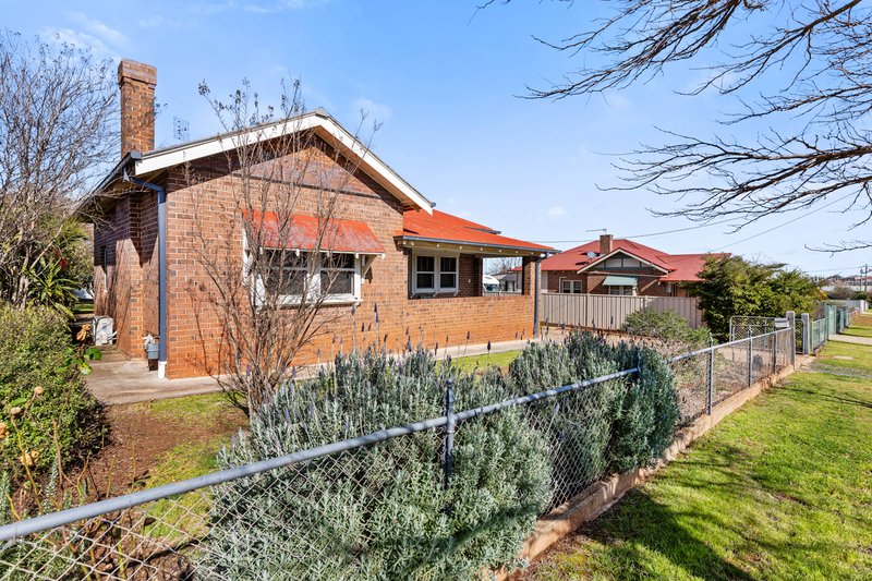 8 View Street, Temora NSW 2666