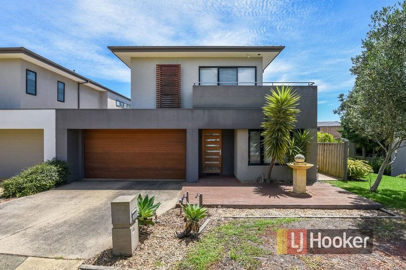 8 Viewmount Place, Sandhurst VIC 3977