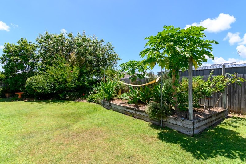 Photo - 8 Viewpoint Way, New Auckland QLD 4680 - Image 13
