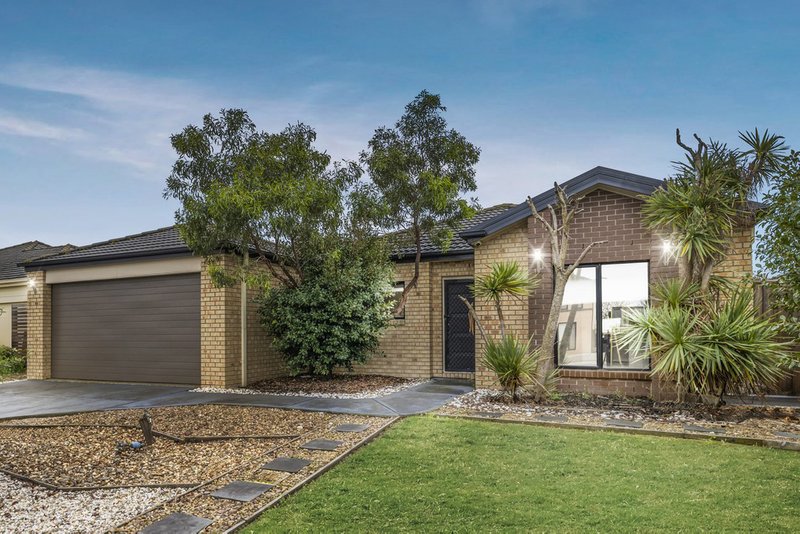 8 Vine Close, Point Cook VIC 3030