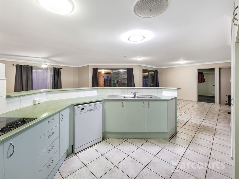 Photo - 8 Violet Close, Fitzgibbon QLD 4018 - Image 6