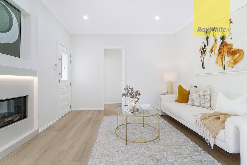 Photo - 8 Virginia Street, Guildford NSW 2161 - Image 4