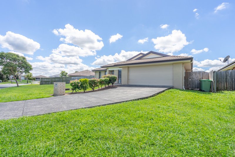 8 Vivian Hancock Drive, North Booval QLD 4304