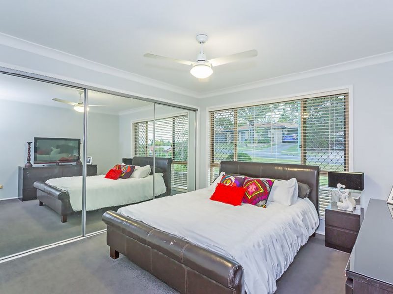 Photo - 8 Wade Court, Boronia Heights QLD 4124 - Image 4