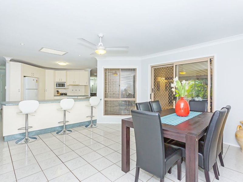 Photo - 8 Wade Court, Boronia Heights QLD 4124 - Image 12