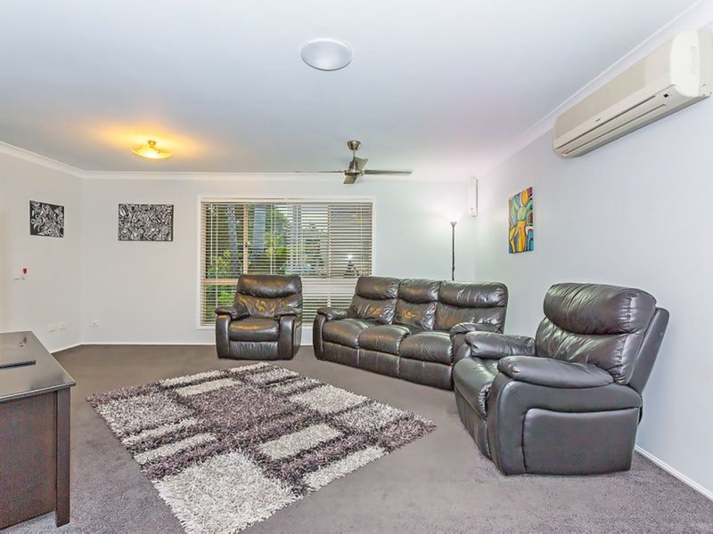 Photo - 8 Wade Court, Boronia Heights QLD 4124 - Image 13