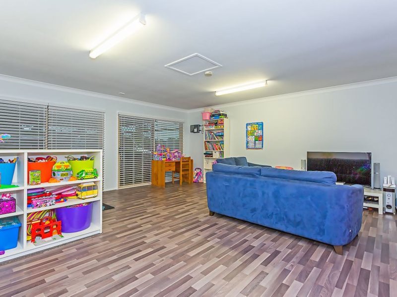 Photo - 8 Wade Court, Boronia Heights QLD 4124 - Image 14