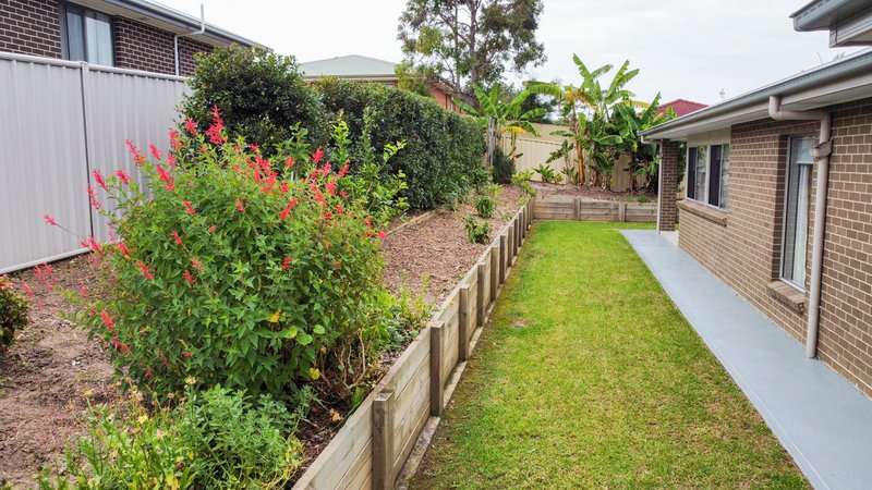 Photo - 8 Wagtail Crescent, Batehaven NSW 2536 - Image 16