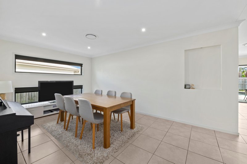 Photo - 8 Wake Court, Birtinya QLD 4575 - Image 7