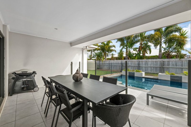 Photo - 8 Wake Court, Birtinya QLD 4575 - Image 13