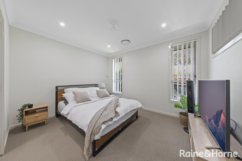 Photo - 8 Wakeling Drive, Edmondson Park NSW 2174 - Image 4