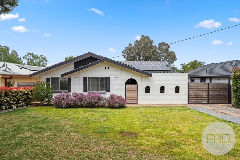 Photo - 8 Walana Crescent, Kooringal NSW 2650 - Image 2