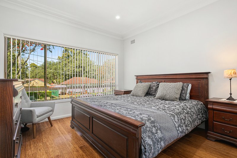 Photo - 8 Walker Avenue, Peakhurst NSW 2210 - Image 7