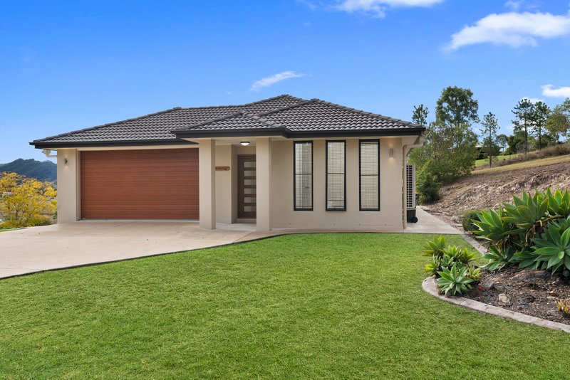 8 Walker Court, Hazeldean QLD 4515