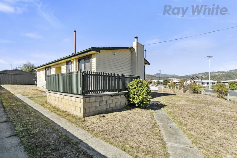 Photo - 8 Walker Crescent, New Norfolk TAS 7140 - Image 10