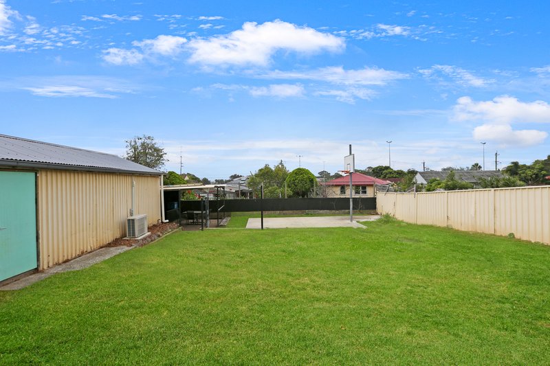 Photo - 8 Wall Street, Warilla NSW 2528 - Image 9