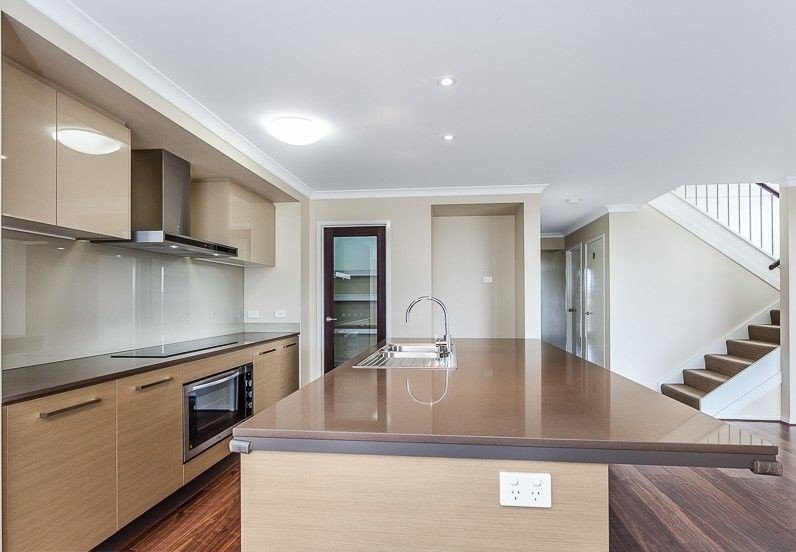 Photo - 8 Wallarah Parade, North Lakes QLD 4509 - Image 3
