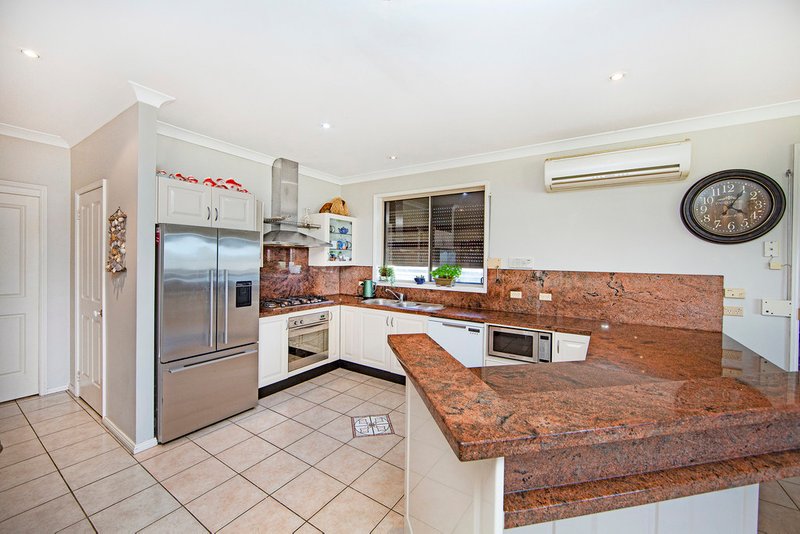 Photo - 8 Wallarah Road, Gorokan NSW 2263 - Image 4