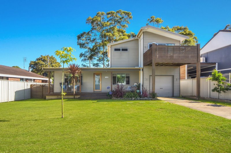 8 Walmer Avenue, Sanctuary Point NSW 2540