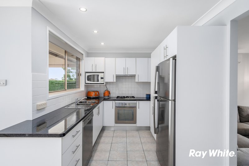 Photo - 8 Walpa Place, Quakers Hill NSW 2763 - Image 3