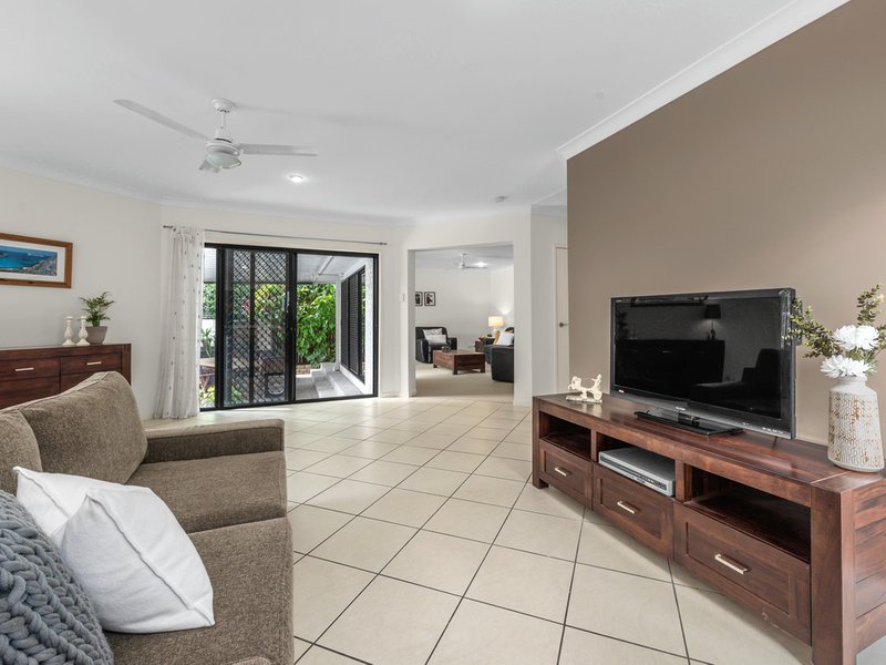 Photo - 8 Wanaka Place, Mcdowall QLD 4053 - Image 4