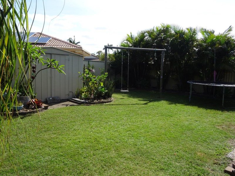 Photo - 8 Waranga Way, Coombabah QLD 4216 - Image 18