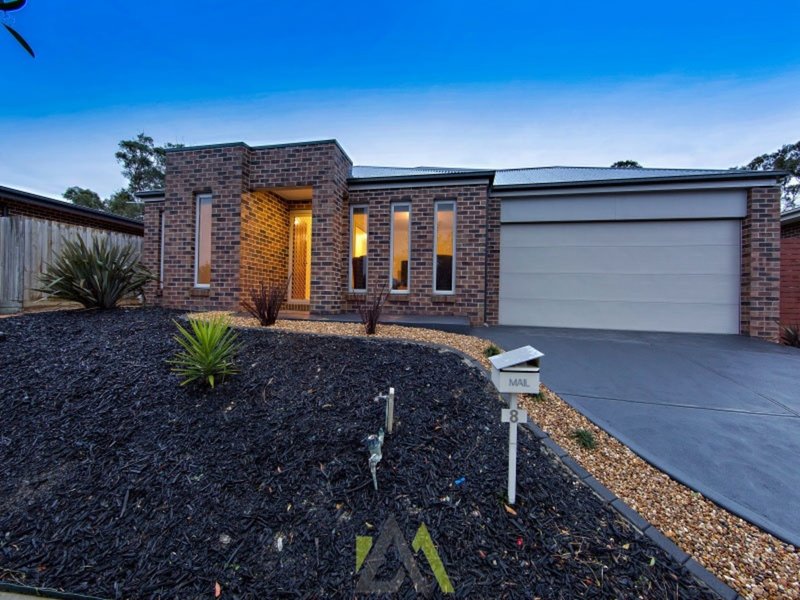 8 Warrenwood Place, Langwarrin VIC 3910